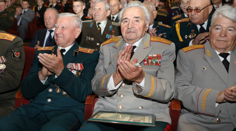 Генерал-майор в отставке Бамбуров Владимир Федорович