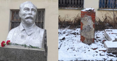 Памятник Феликсу Дзержинскому в Омске
