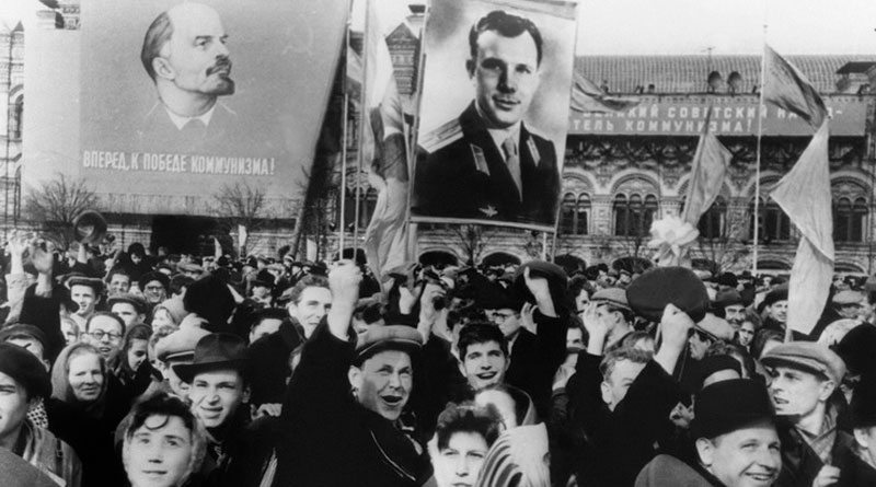 12 апреля 1961 года Юрий Алексеевич Гагарин совершил первый в истории человечества полёт в космос