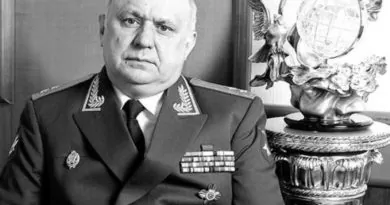 Генерал лейтенант В.Н. БУСЛОВСКИЙ