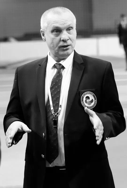 Тренер Алексей Николаевич Шаркаев